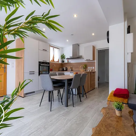 Apartment Entre Lacs Et Montagnes-jardin-wifi Gruffy