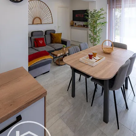 Entre Lacs Et Montagnes-jardin-wifi Gruffy