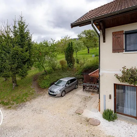 Appartement Entre Lacs Et Montagnes-jardin-wifi Gruffy