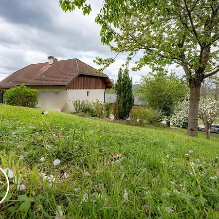 Entre Lacs Et Montagnes-jardin-wifi * Gruffy
